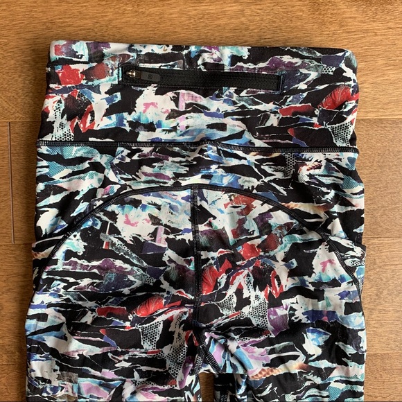 *SOLD* LULULEMON Break free crop sz 2 leggings Nulux 17" - Picture 10 of 13